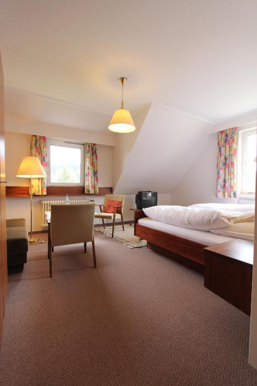 Hotel Gasthaus Troester Schmallenberg Room photo